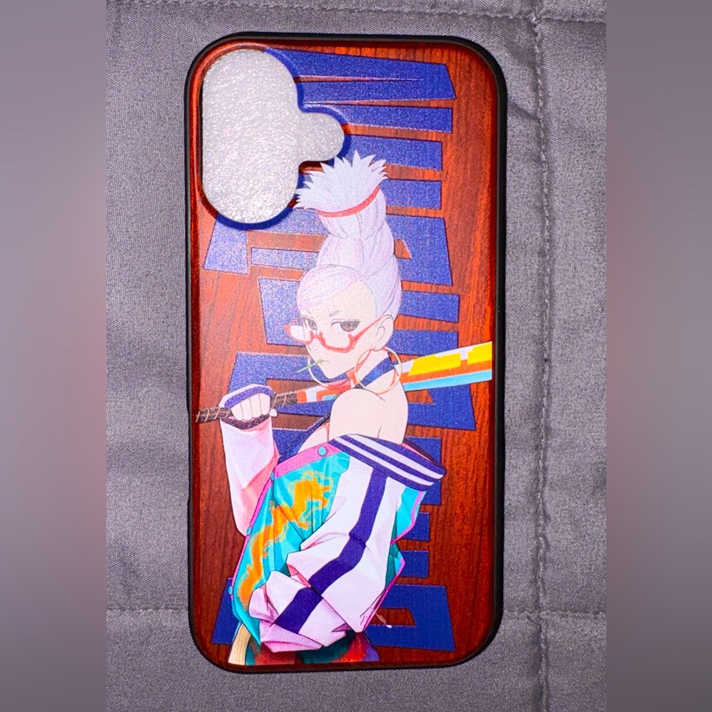 iPhone 16 Anime Dan Da Dan Wood Case